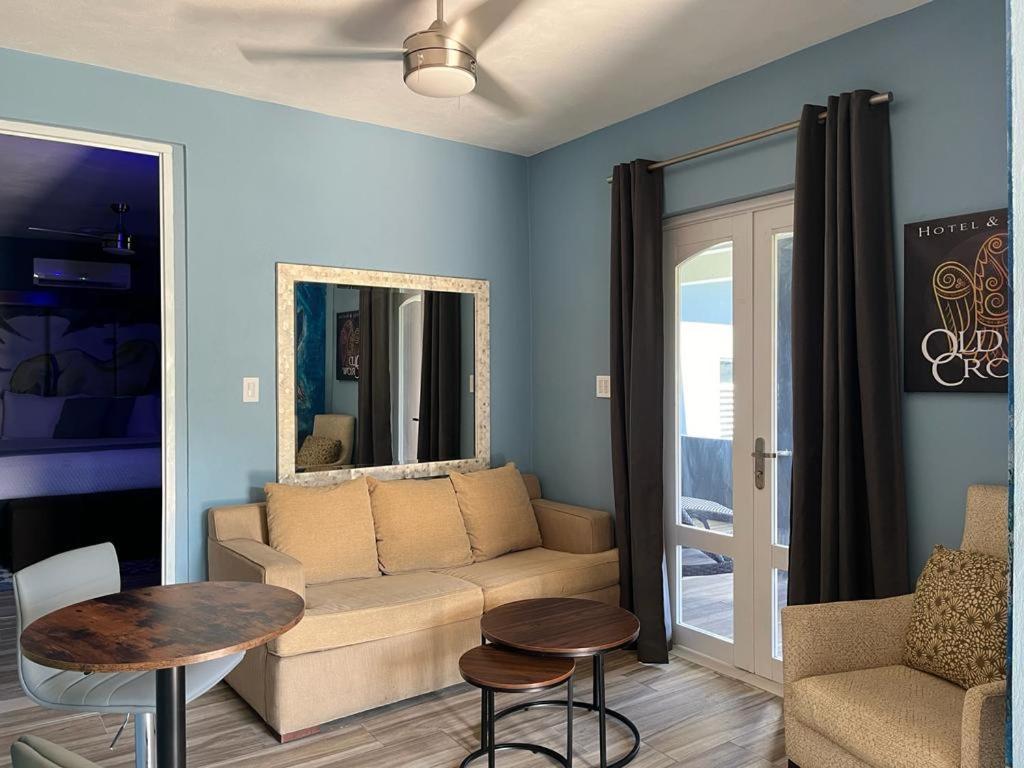 Old Crow Hotel And Suites Vieques Bagian luar foto