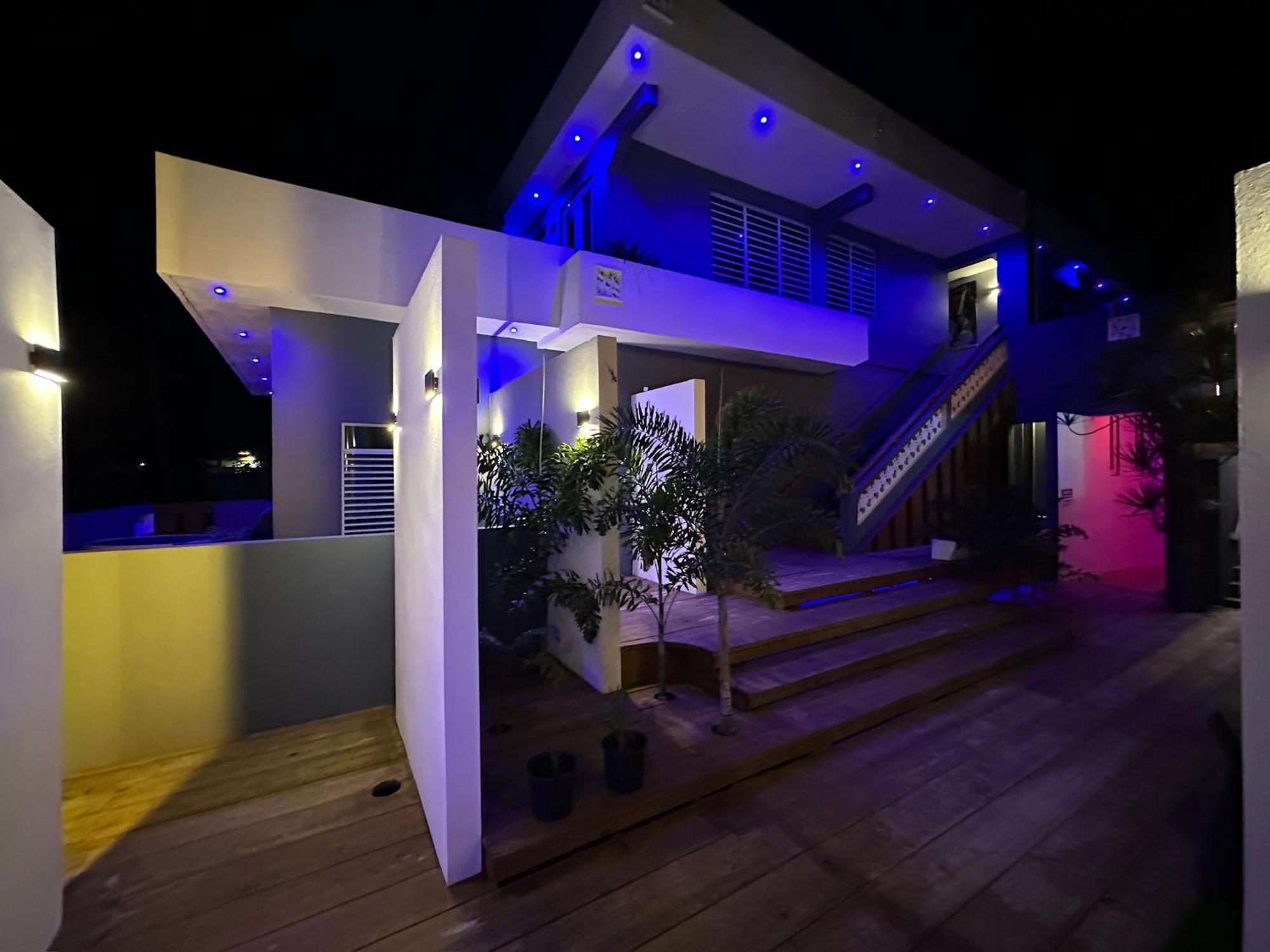 Old Crow Hotel And Suites Vieques Bagian luar foto