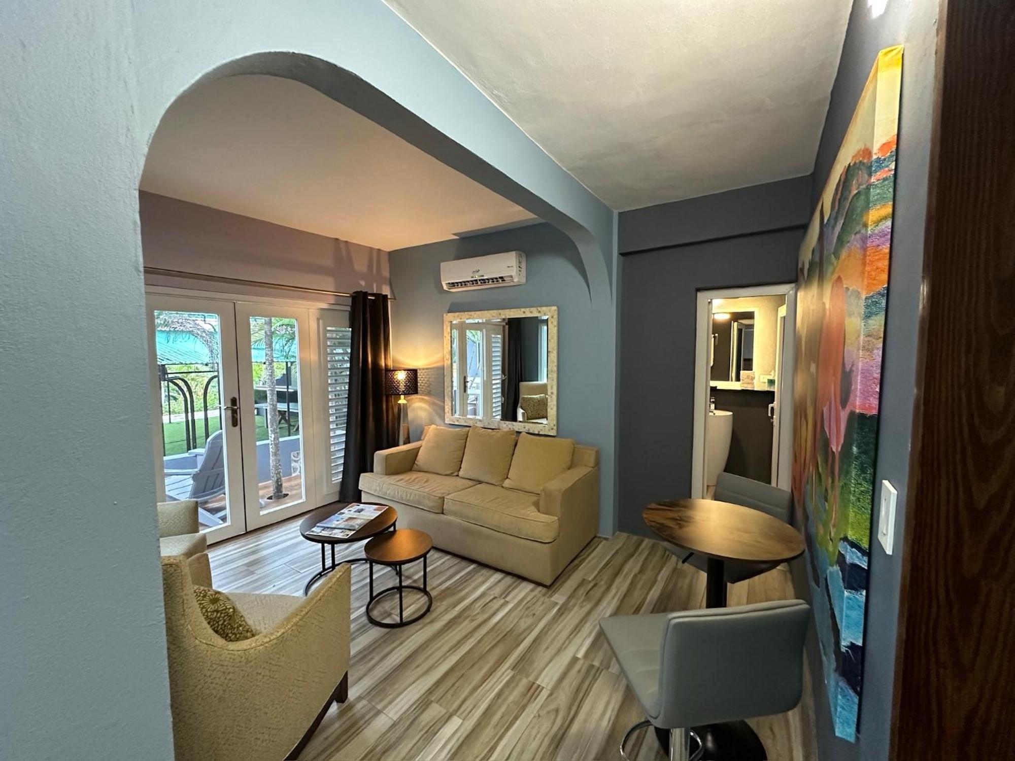 Old Crow Hotel And Suites Vieques Bagian luar foto